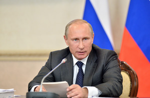 Владимир Путин поручил обеспечить стопроцентную доступность дошкольного образования для детей до 3 лет